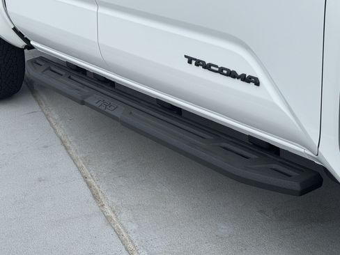 New 2026 Toyota Tacoma TRD Off-Road AWD/4WD image 14