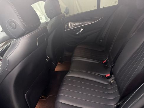 Used 2019 Mercedes-Benz E 300 image 20