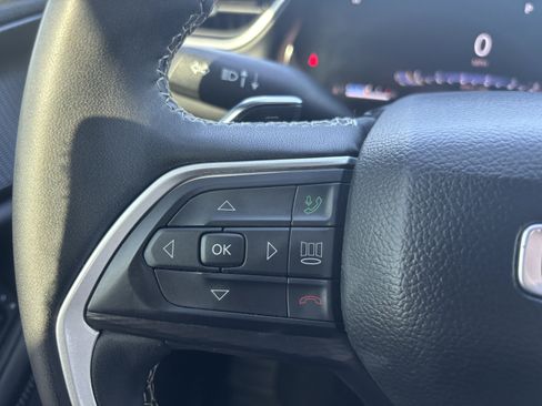 Used 2025 Jeep Grand Cherokee L Laredo AWD/4WD image 19
