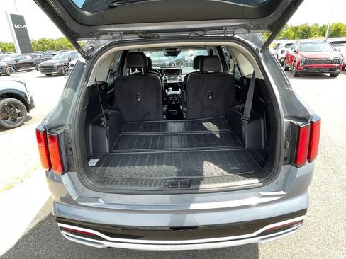 Used 2023 Kia Sorento SX AWD/4WD image 9