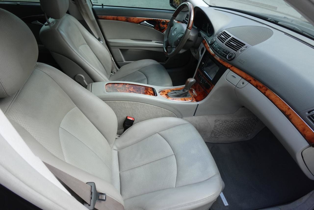 Used 2005 Mercedes-Benz E 320 Sedan image 9