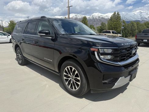 Used 2025 Ford Expedition Max Platinum AWD/4WD image 1