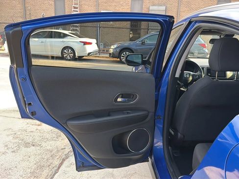Used 2020 Honda HR-V EX image 18