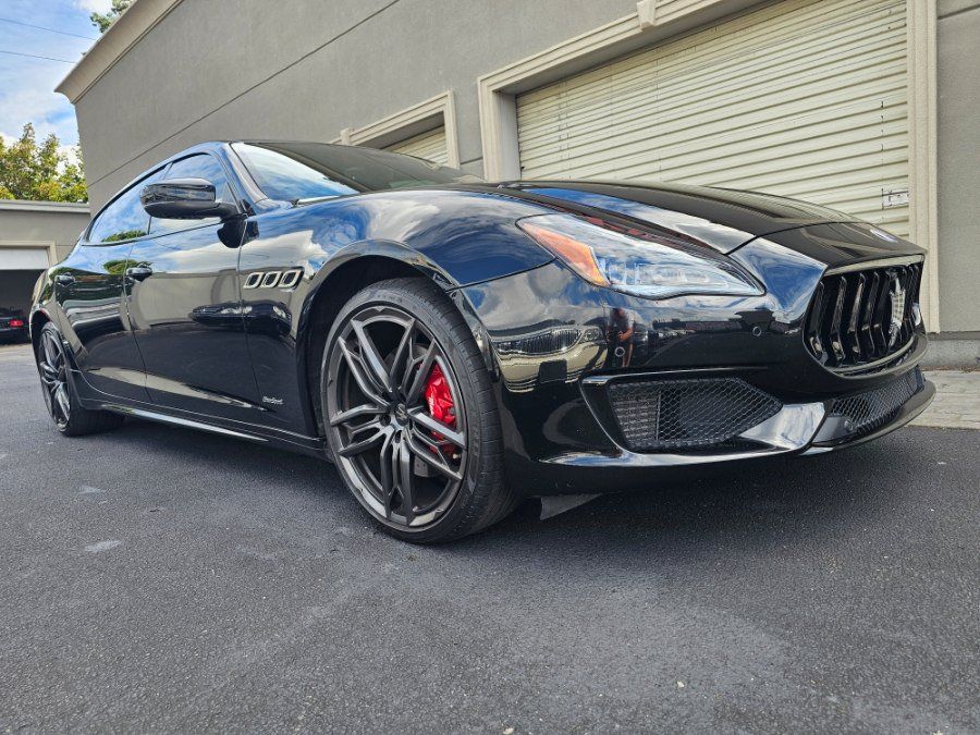 Used 2020 Maserati Quattroporte S GranSport Q4 AWD/4WD image 28