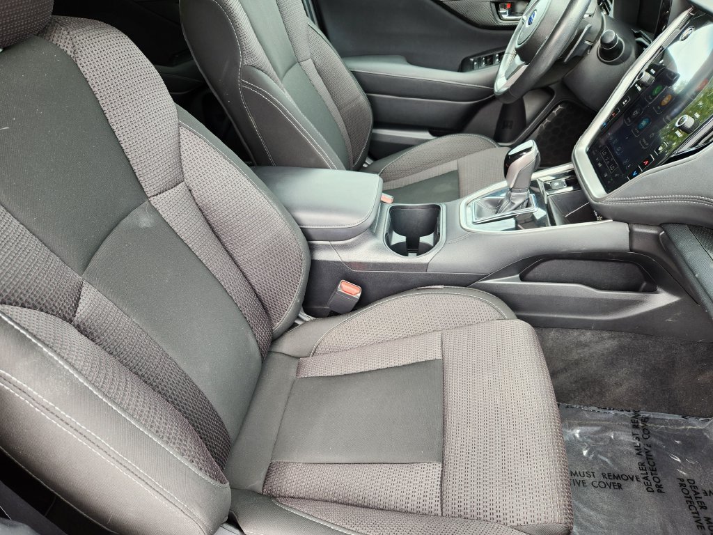 Used 2025 Subaru Outback Premium AWD/4WD image 5