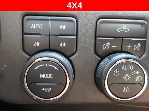 Certified 2024 Chevrolet Silverado 1500 LT Trail Boss w/ Convenience Package II AWD/4WD image 33