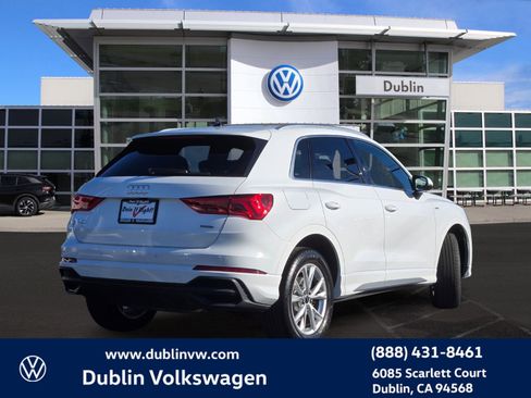 Used 2023 Audi Q3 2.0T Premium image 4