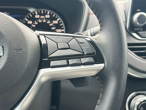 Used 2021 Nissan Altima 2.5 SR image 28