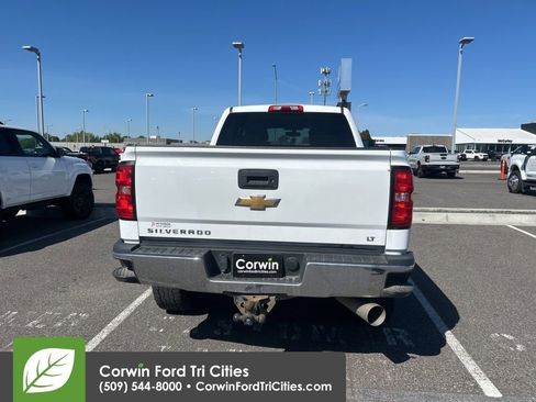 Used 2018 Chevrolet Silverado 2500 LT AWD/4WD image 8