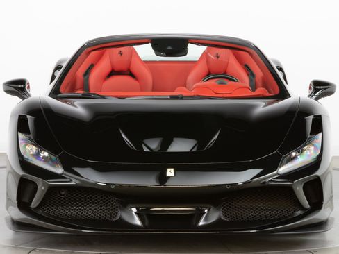 Certified 2021 Ferrari F8 Tributo image 10