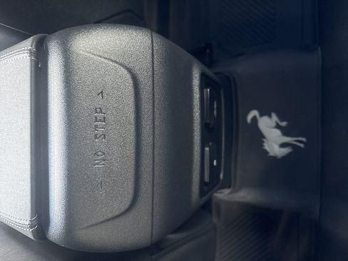 Used 2025 Ford Bronco Badlands AWD/4WD image 36