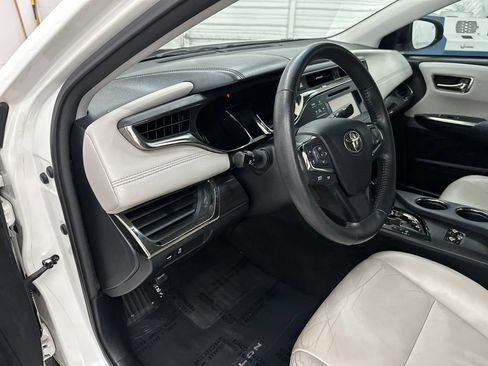 Used 2013 Toyota Avalon XLE FWD image 13
