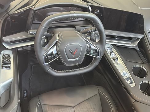 Used 2026 Chevrolet Corvette Stingray Preferred Cpe w/ 2LT RWD image 22