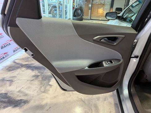 Used 2021 Chevrolet Malibu LS FWD image 35