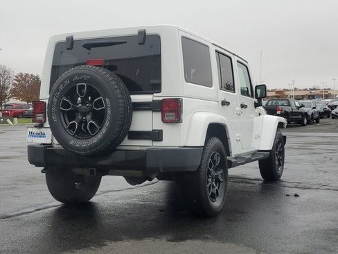 Used 2018 Jeep Wrangler Unlimited Altitude image 7