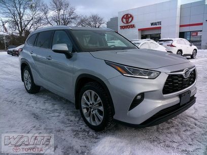 Used 2022 Toyota Highlander Limited