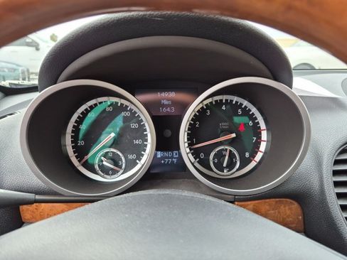 Used 2010 Mercedes-Benz SLK 300 image 9