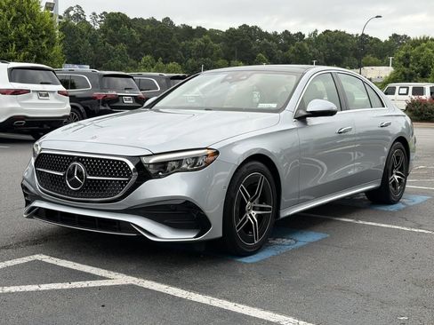 New 2026 Mercedes-Benz E 350 4MATIC Sedan image 7
