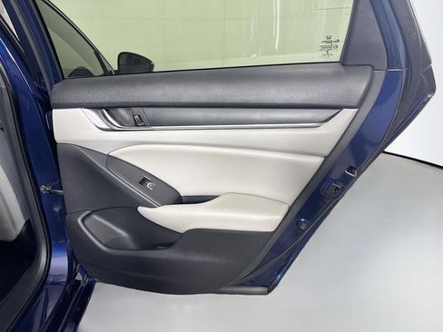 Used 2019 Honda Accord LX image 28
