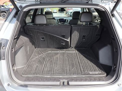 Used 2023 Chevrolet Equinox Premier image 37