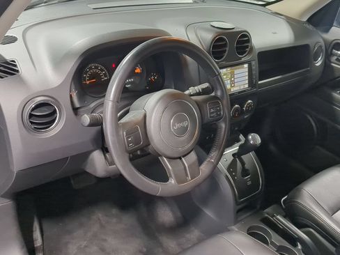 Used 2017 Jeep Patriot High Altitude FWD image 12