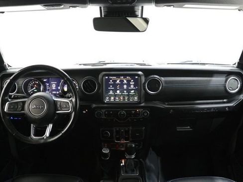 Used 2022 Jeep Wrangler Unlimited Rubicon 4xe w/ Dual Top Group AWD/4WD image 15