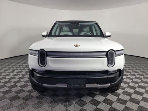 Used 2025 Rivian R1S Adventure AWD/4WD image 8