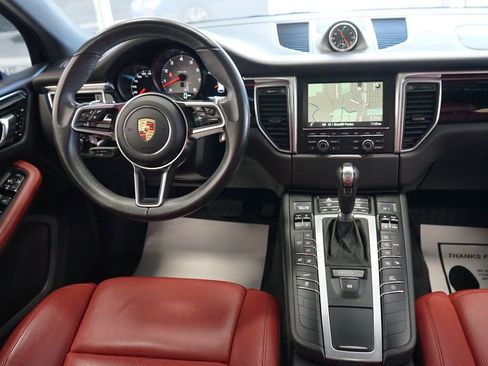 Used 2015 Porsche Macan S w/ Premium Package Plus image 13