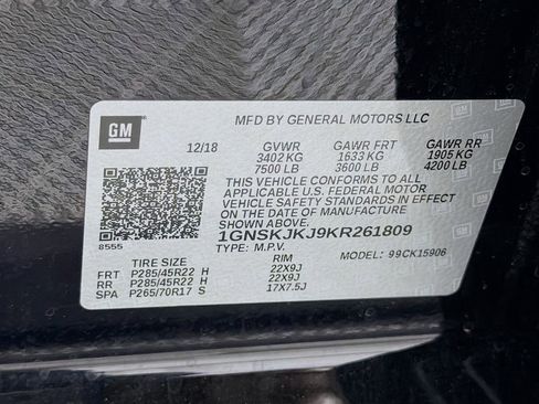 Used 2019 Chevrolet Suburban Premier w/ Premier Plus Edition AWD/4WD image 38
