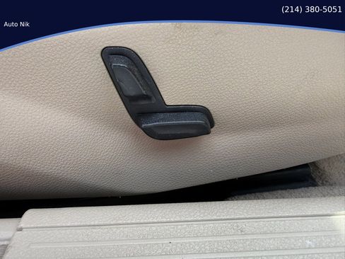 Used 2014 Mercedes-Benz C 250 Sedan image 17