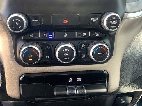 Used 2019 RAM 1500 Laramie image 29