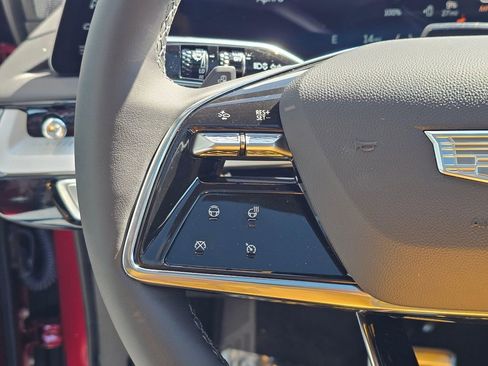 New 2026 Cadillac Optiq Sport 1 image 26