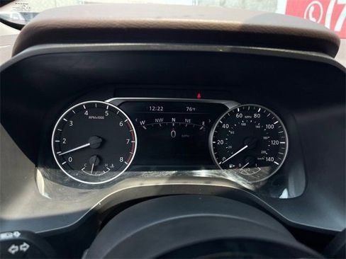 Used 2022 Nissan Rogue SL w/ SL Premium Package image 9