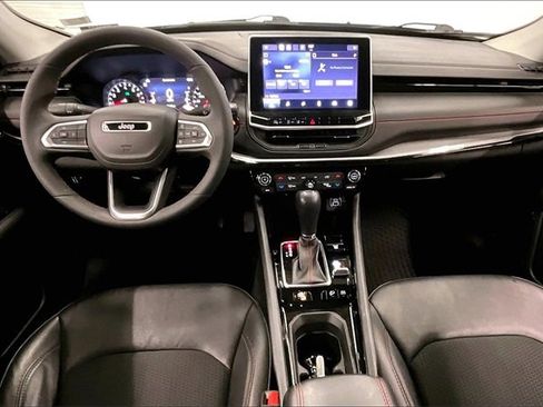 Used 2022 Jeep Compass Trailhawk image 15