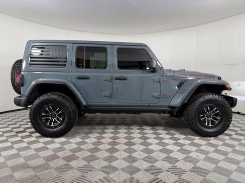 Used 2024 Jeep Wrangler Unlimited Rubicon AWD/4WD image 7