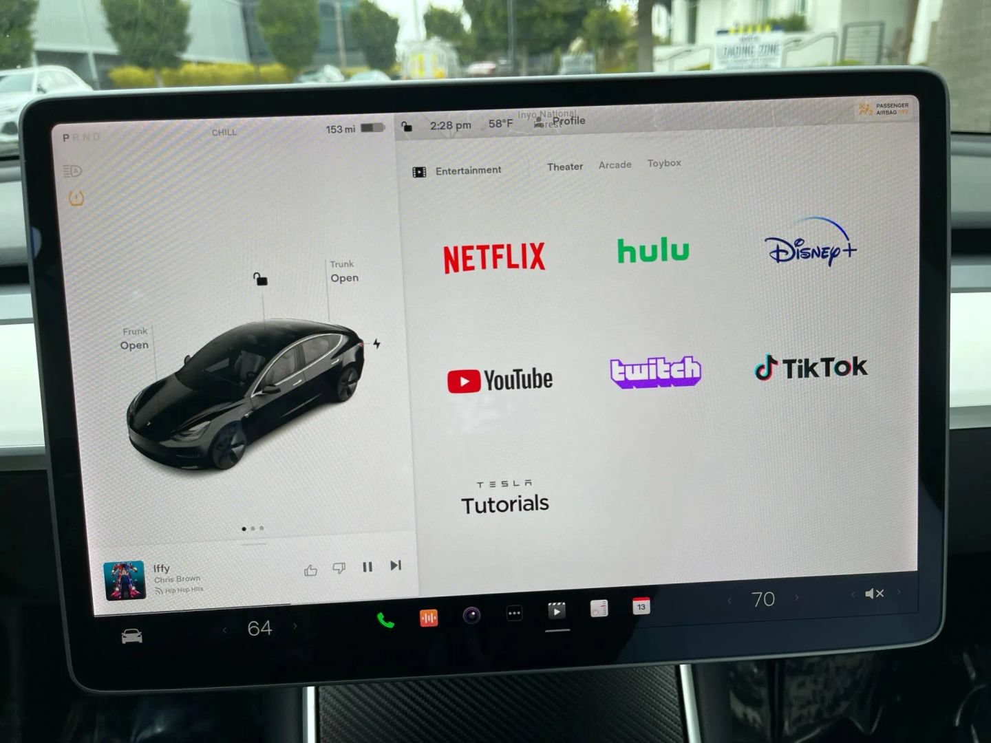 Used 2020 Tesla Model 3 Standard Range RWD image 16