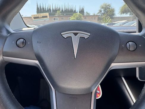 Used 2019 Tesla Model 3 Standard Range Plus image 21