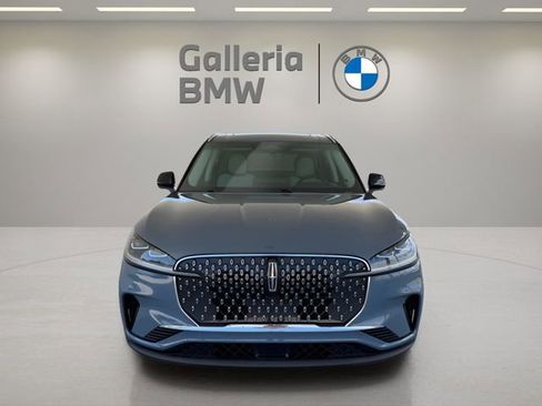 Used 2025 Lincoln Aviator Reserve w/ Luxury Package image 3