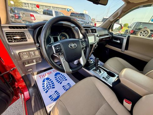 Used 2014 Toyota 4Runner Limited AWD/4WD image 34