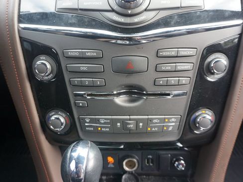 Used 2020 Nissan Armada Platinum w/ Platinum Reserve Package RWD image 13
