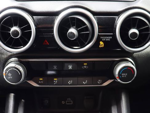 Used 2024 Nissan Sentra S image 45