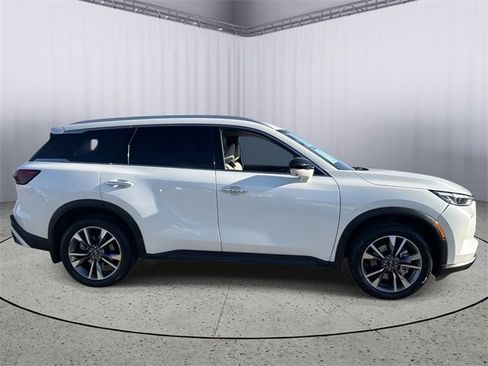 Certified 2023 INFINITI QX60 Luxe image 6