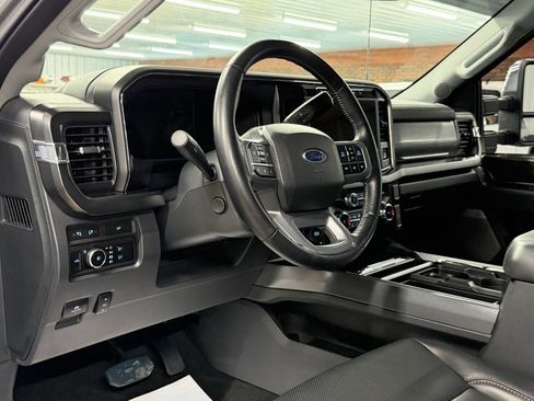 Used 2024 Ford F250 Lariat w/ Chrome Package image 23