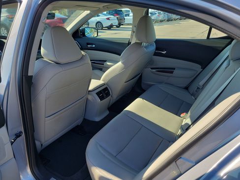 Used 2015 Acura TLX w/ Technology Package FWD image 12