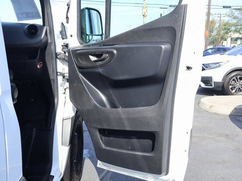 Used 2023 Mercedes-Benz Sprinter 2500 image 12