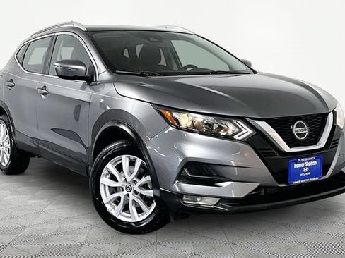 Used 2022 Nissan Rogue Sport SV FWD image 1