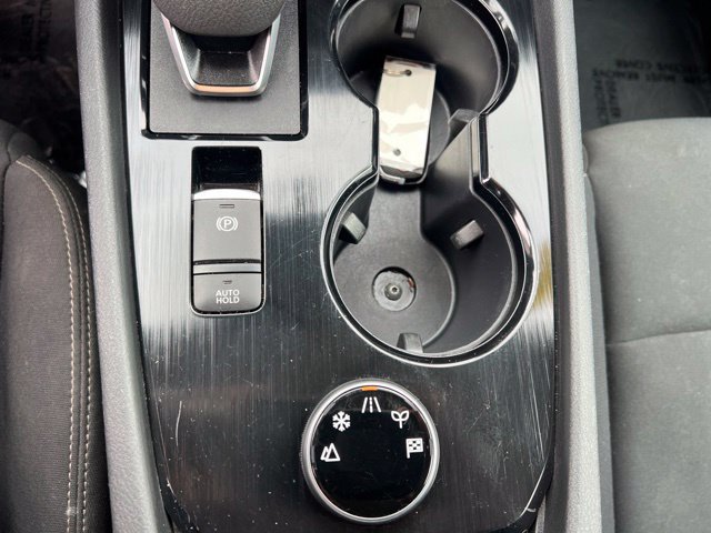 Used 2024 Nissan Rogue S AWD/4WD image 26