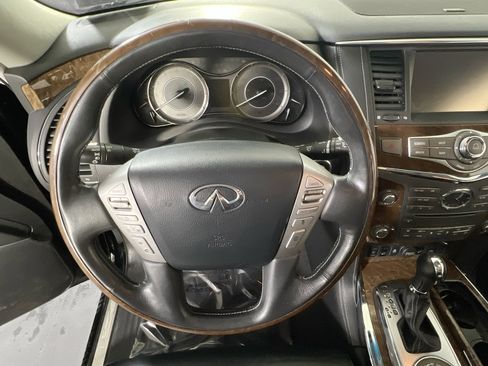 Used 2017 INFINITI QX80 4WD w/ Driver Assistance Package image 11