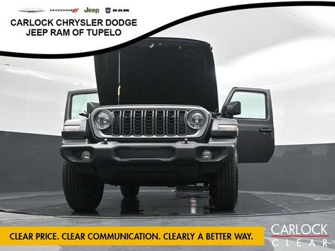 Used 2025 Jeep Wrangler Sport image 43