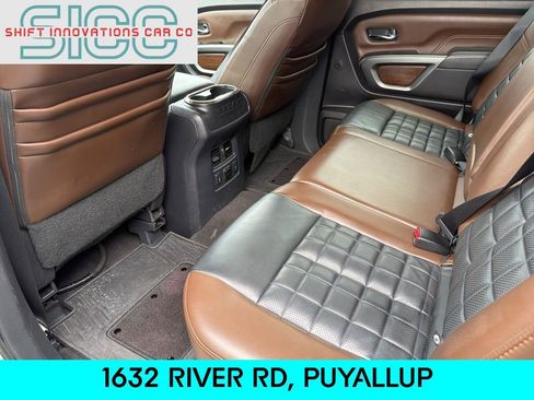 Used 2017 Nissan Titan SV image 13